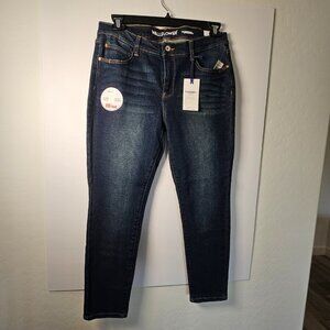 NWT Wallflower Legendary Fit Mid Rise Ankle Jeans Dark Wash SIZE 15/32 REGULAR